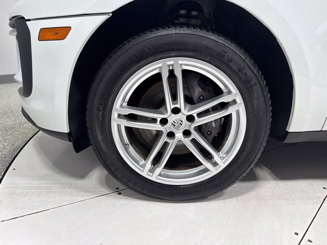 Used 2024 Porsche Macan w/ Premium Plus Package AWD/4WD image 9