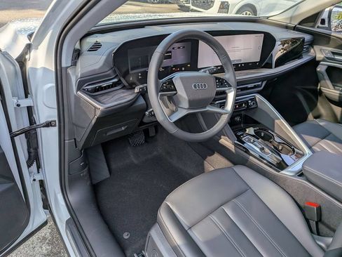 New 2026 Audi Q5 Premium AWD/4WD image 9