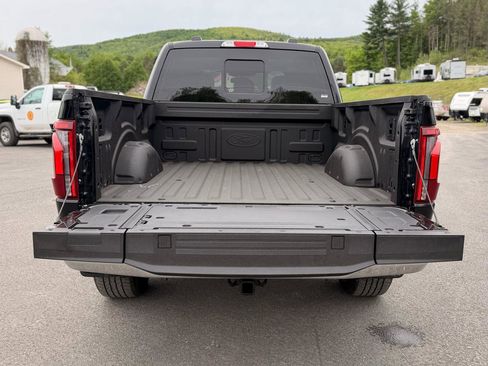 Used 2025 Ford F150 Lariat w/ Equipment Group 502A High AWD/4WD image 17