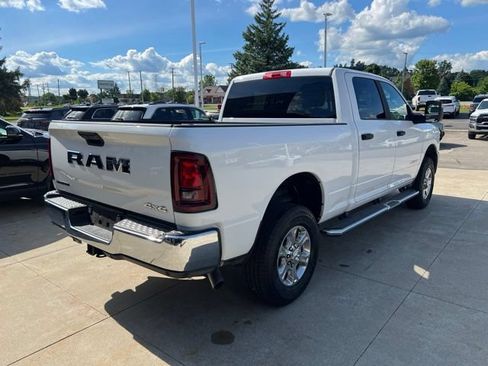 Used 2026 RAM 2500 Big Horn AWD/4WD image 6