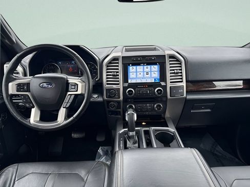 Used 2016 Ford F150 Platinum w/ Equipment Group 701A Luxury AWD/4WD image 9