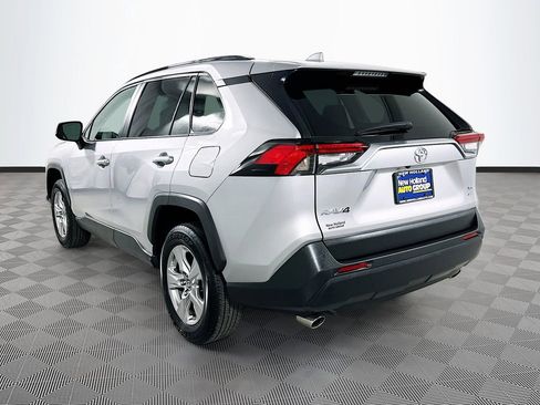 Used 2024 Toyota RAV4 XLE AWD/4WD image 5