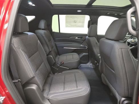 New 2026 Chevrolet Traverse LT w/ Sun and Wheel Package FWD image 25