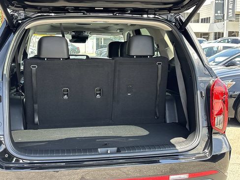 Used 2024 Hyundai Palisade SEL w/ Premium Package FWD image 27