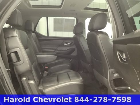 Used 2019 Chevrolet Traverse LT image 9