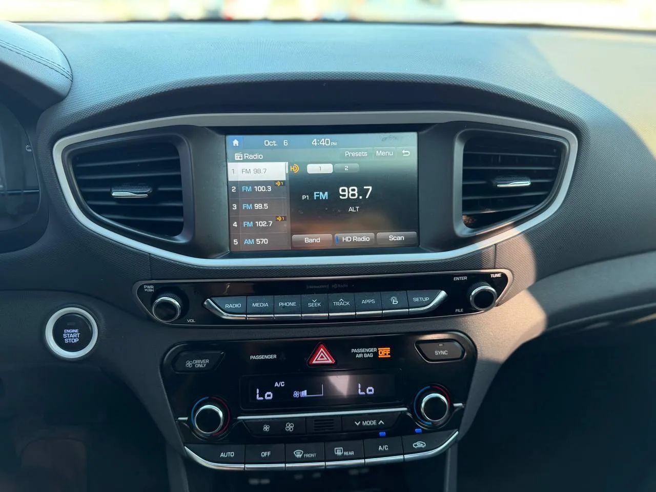 Used 2018 Hyundai Ioniq Limited FWD image 39