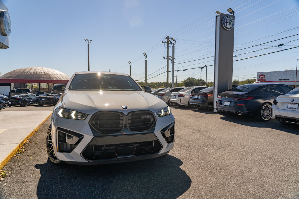 Used 2026 BMW X6 M Competition w/ Executive Package AWD/4WD image 11