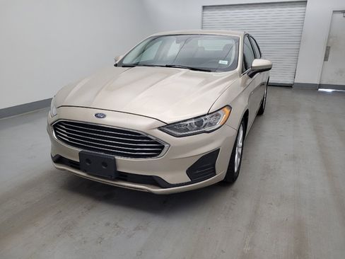 Used 2019 Ford Fusion SE FWD image 15
