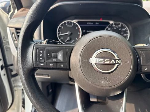 Used 2023 Nissan Rogue S AWD/4WD image 20