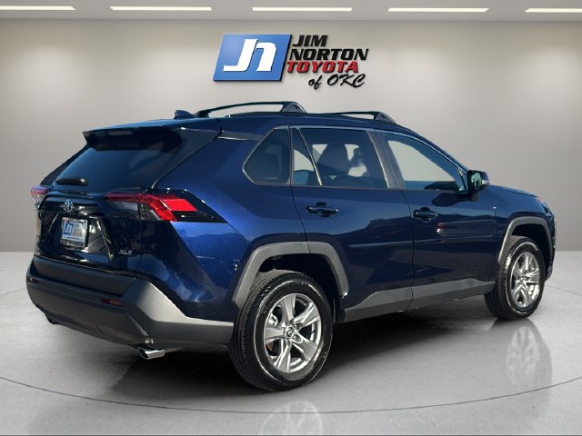Used 2025 Toyota RAV4 XLE w/ Convenience Package FWD image 5