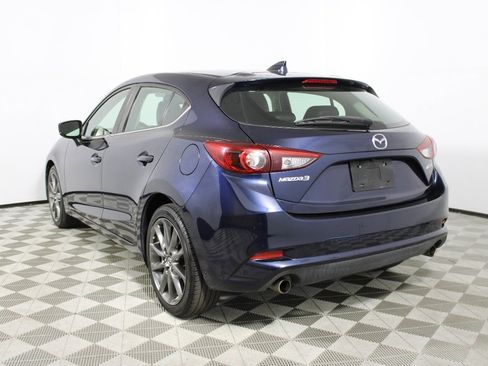 Used 2018 MAZDA MAZDA3 Grand Touring w/ Premium Equipment Package FWD image 22