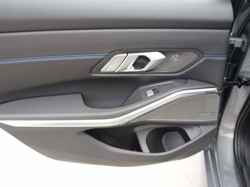 Used 2025 BMW M340i w/ Premium Package image 8