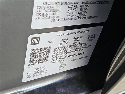 Used 2024 GMC Sierra 1500 SLT AWD/4WD image 25