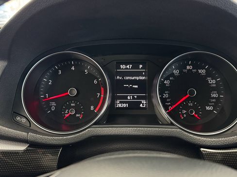 Used 2018 Volkswagen Passat 3.6 image 19