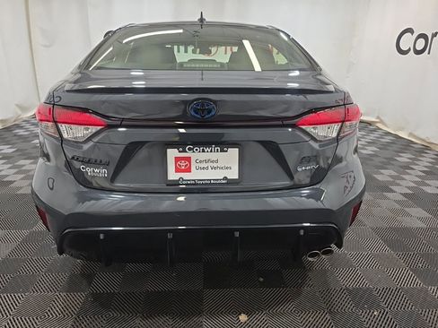 Used 2025 Toyota Corolla SE image 5