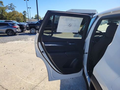 New 2026 GMC Terrain Elevation image 25