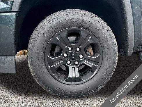 Used 2017 GMC Sierra 1500 SLT w/ All Terrain X Package AWD/4WD image 9