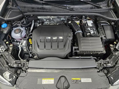 New 2025 Audi Q3 2.0T Premium image 10