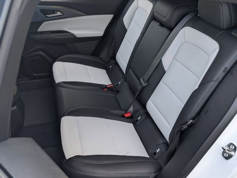 Used 2024 Chevrolet Equinox EV LT w/ LPO, Blackout Package image 17