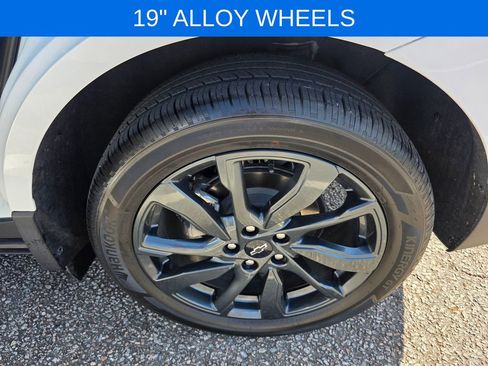 Used 2023 Chevrolet Equinox RS image 32