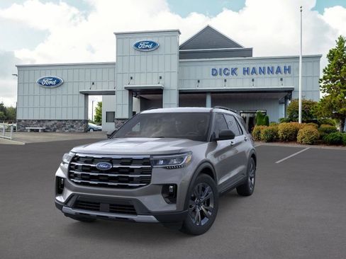 New 2026 Ford Explorer Active AWD/4WD image 2