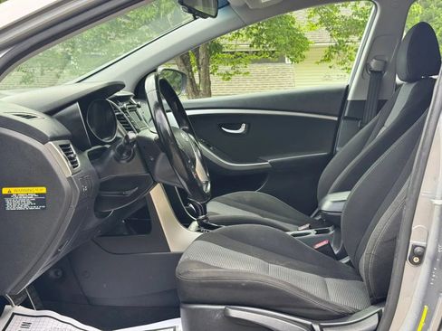 Used 2013 Hyundai Elantra GT w/ Touch & Go Pkg FWD image 12