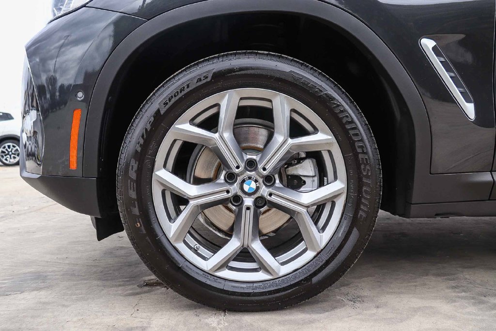 Used 2024 BMW X3 xDrive30i w/ Convenience Package AWD/4WD image 13