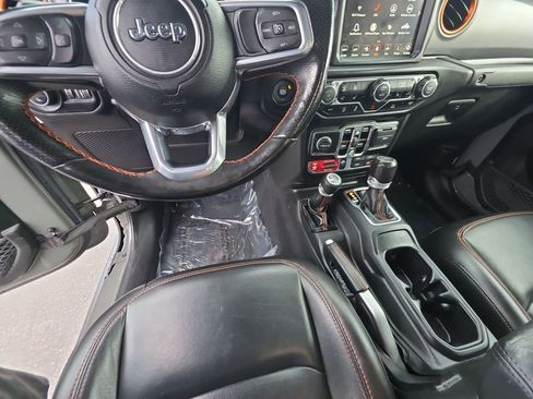 Used 2022 Jeep Gladiator Mojave w/ LED Lighting Group image 11