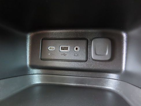 Certified 2020 Chevrolet Equinox LT w/ Driver Convenience Package FWD image 8