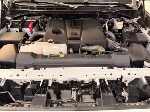 Used 2024 Toyota Tundra SR5 image 6