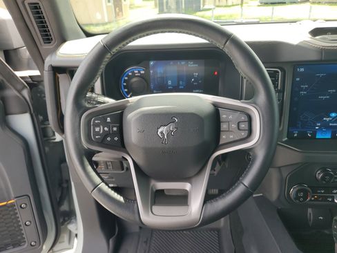 Used 2024 Ford Bronco Badlands AWD/4WD image 26