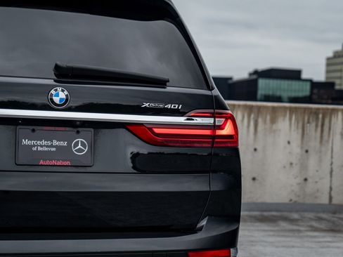 Used 2022 BMW X7 xDrive40i w/ Premium Package AWD/4WD image 12