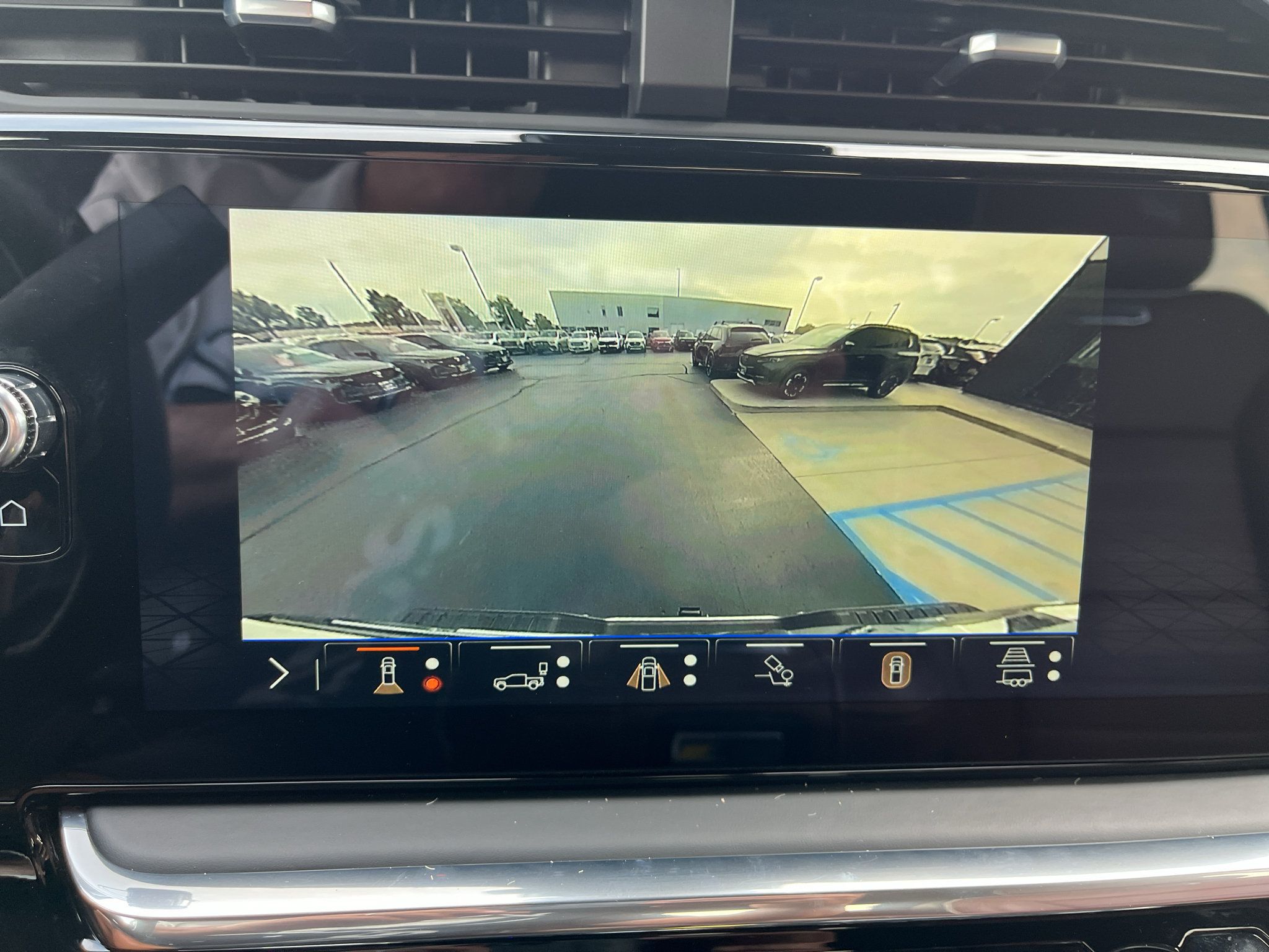 Used 2025 GMC Sierra 2500 Denali Ultimate AWD/4WD image 25