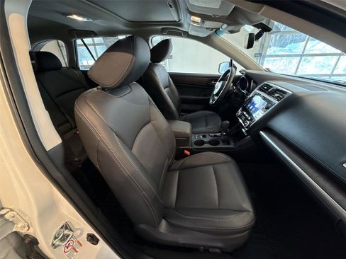 Used 2018 Subaru Outback 2.5i Limited image 26