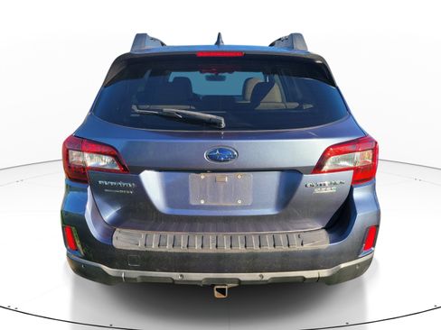 Used 2017 Subaru Outback 2.5i Limited AWD/4WD image 5