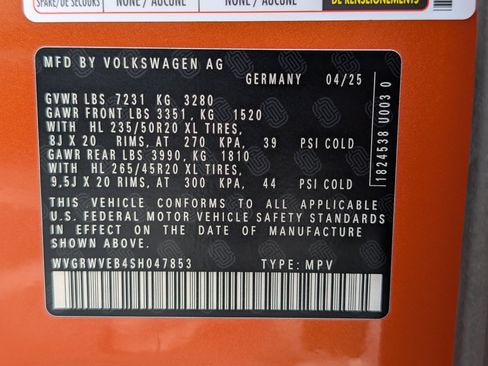Used 2025 Volkswagen ID. Buzz Pro S Plus RWD image 43