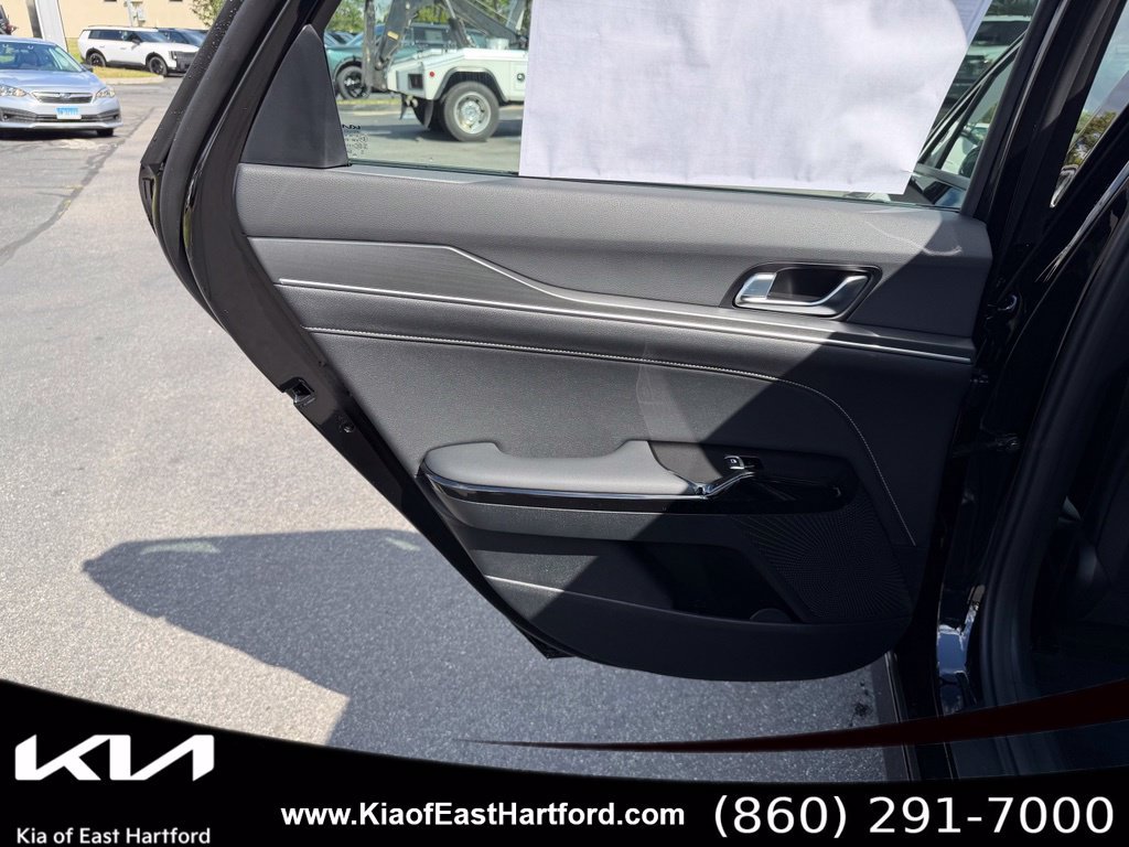 New 2027 Kia K5 GT-Line FWD image 17