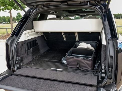 New 2026 Land Rover Range Rover Long Wheelbase Autobiography AWD/4WD image 63