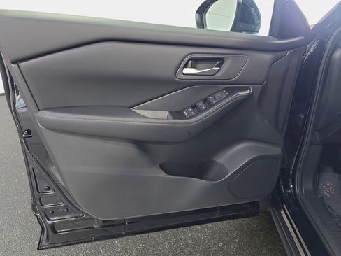 New 2026 Nissan Rogue SV w/ Cold Weather Package FWD image 26