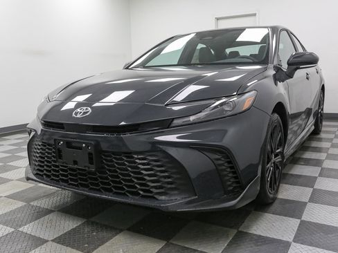 New 2026 Toyota Camry SE image 4