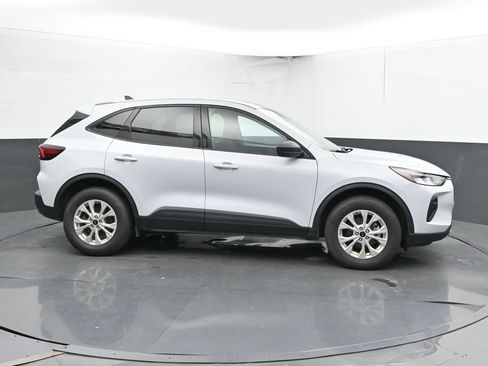 Used 2025 Ford Escape Active AWD/4WD image 4