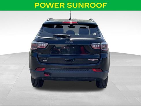Used 2019 Jeep Compass Trailhawk w/ Cold Weather Group AWD/4WD image 6