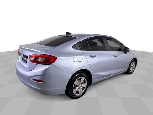 Used 2018 Chevrolet Cruze LS image 44