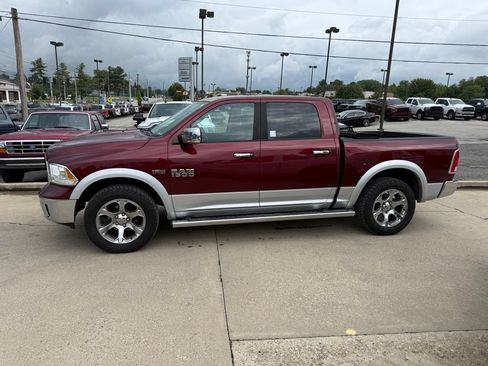 Used 2016 RAM 1500 Laramie w/ Convenience Group AWD/4WD image 10
