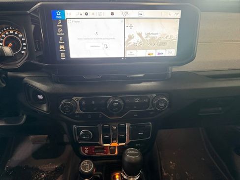 New 2026 Jeep Gladiator Sport AWD/4WD image 4