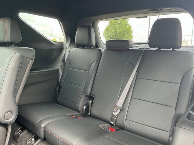 Used 2026 Chevrolet Traverse Z71 w/ Driver Confidence Package AWD/4WD image 35