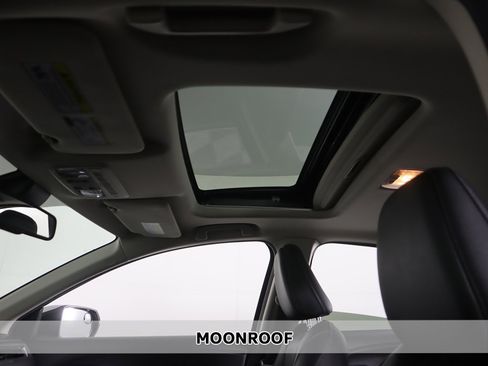 Used 2022 Honda HR-V EX-L image 3