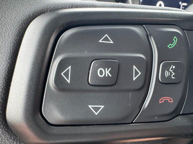 Used 2025 Jeep Wrangler Unlimited Rubicon AWD/4WD image 18