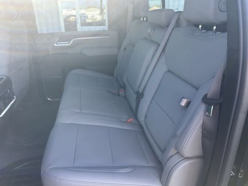 New 2026 GMC Sierra 2500 SLT w/ SLT Premium Package image 11