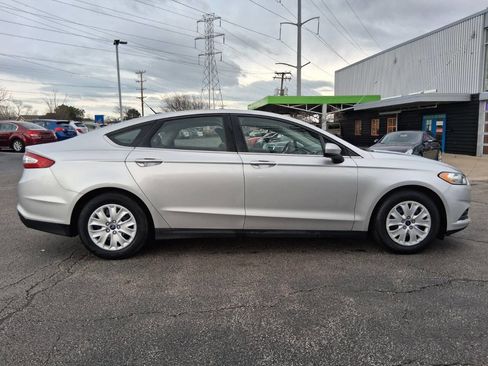 Used 2014 Ford Fusion S image 5